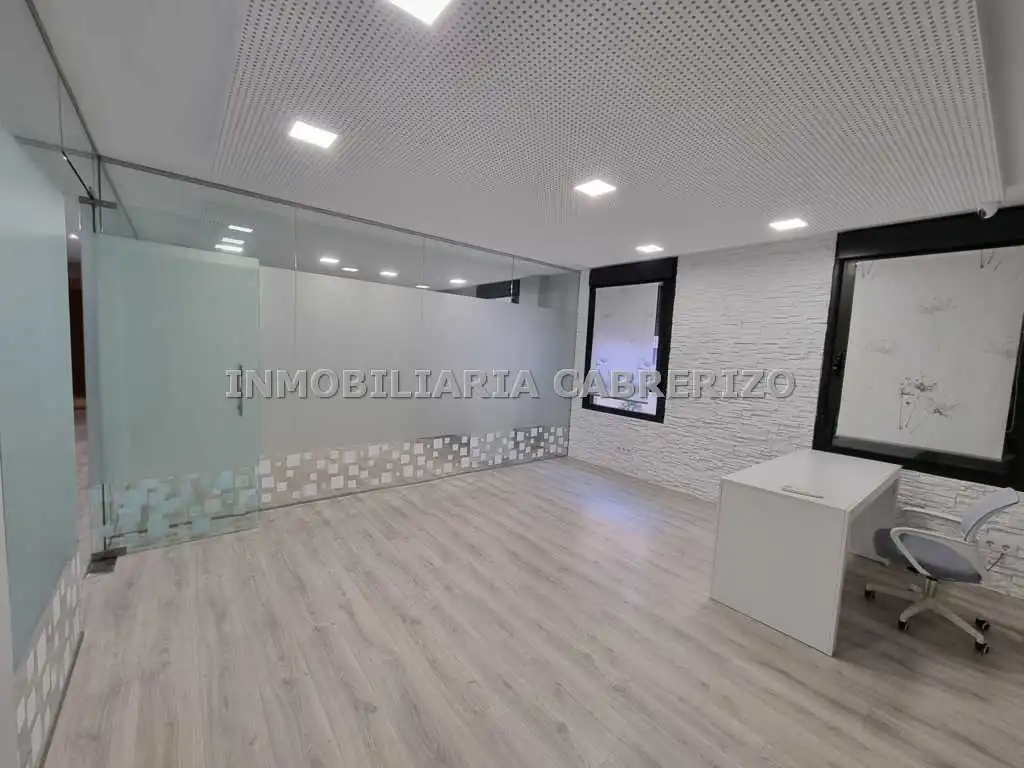 Büro zum Verkauf in  Logroño mit Klimaanlage, Heizung und Möbliert