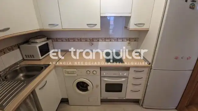 Kitchen of Flat for rent in Madrid  with Air Conditioner, Swimming Pool and Washing machine