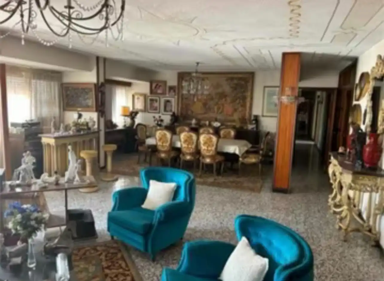 Piso con terraza en venta en Calle Belando