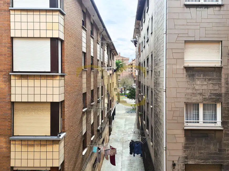Flat for sale in Calle Orellana, La Calzada