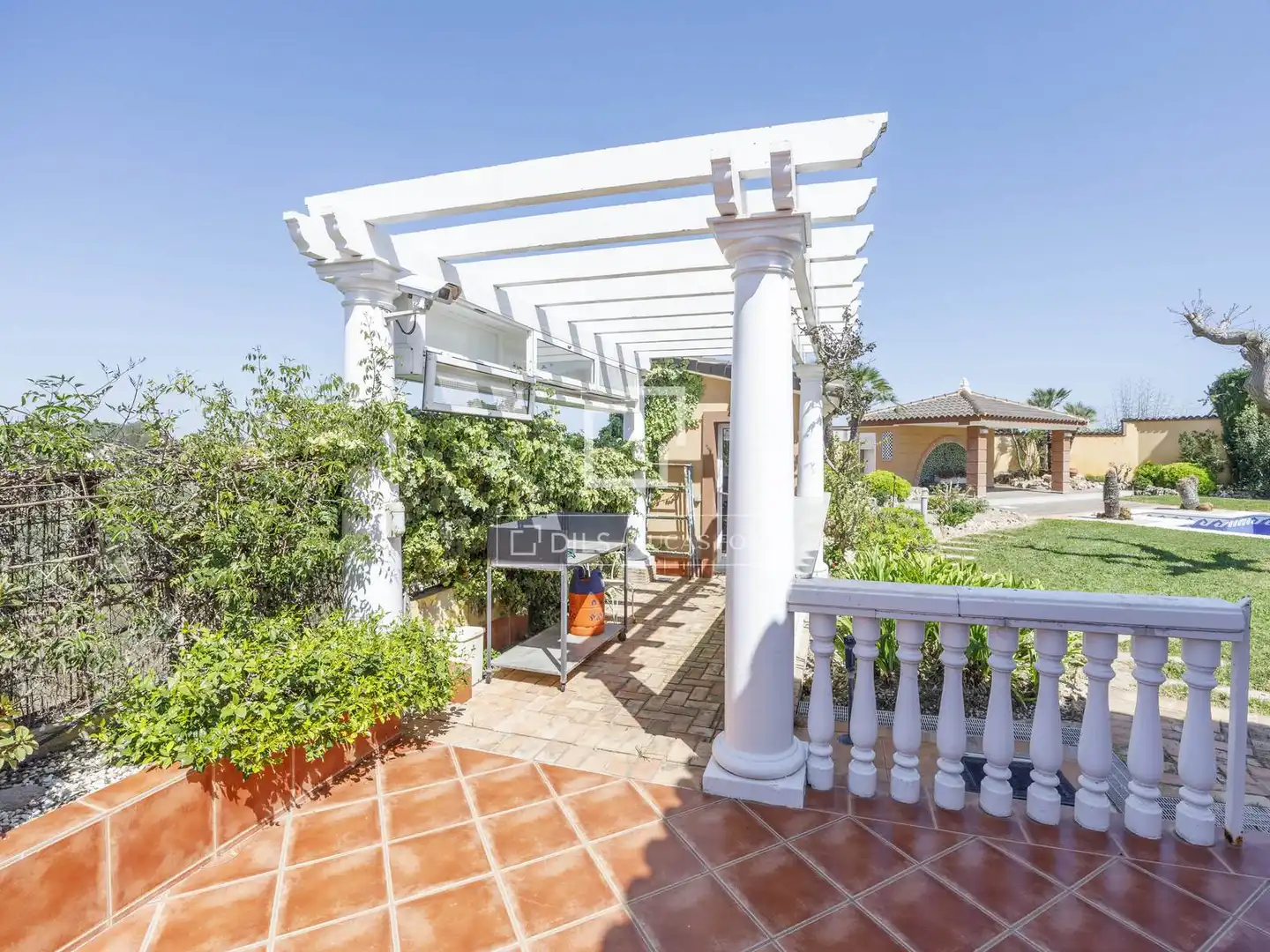 Villa mit Pool zum Verkauf in Montserrat, imagen 11
