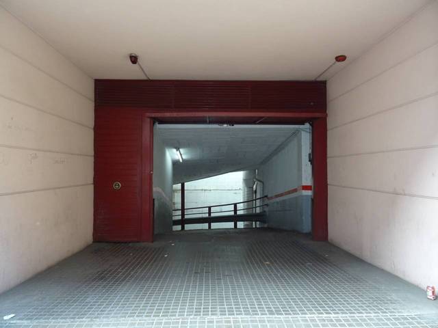 Garaje en Alquiler en Calle anselm clave en Ajuntament-Maragall