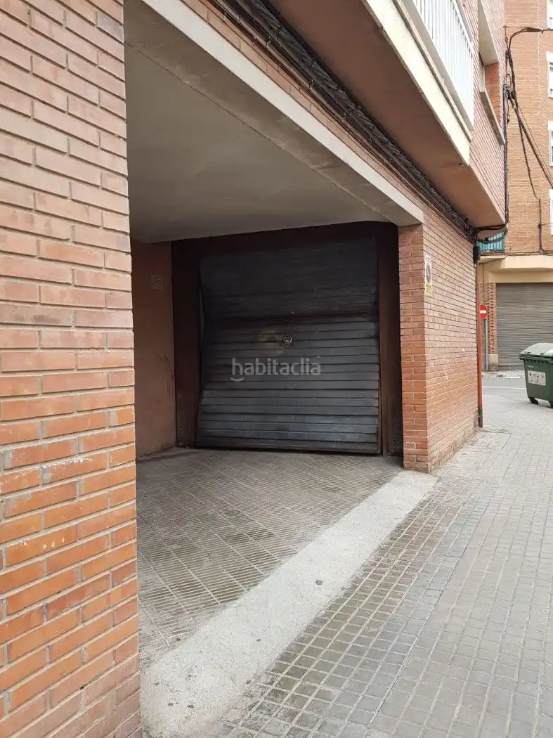 Individual en venda a Carrer Rafael Casanovas 13