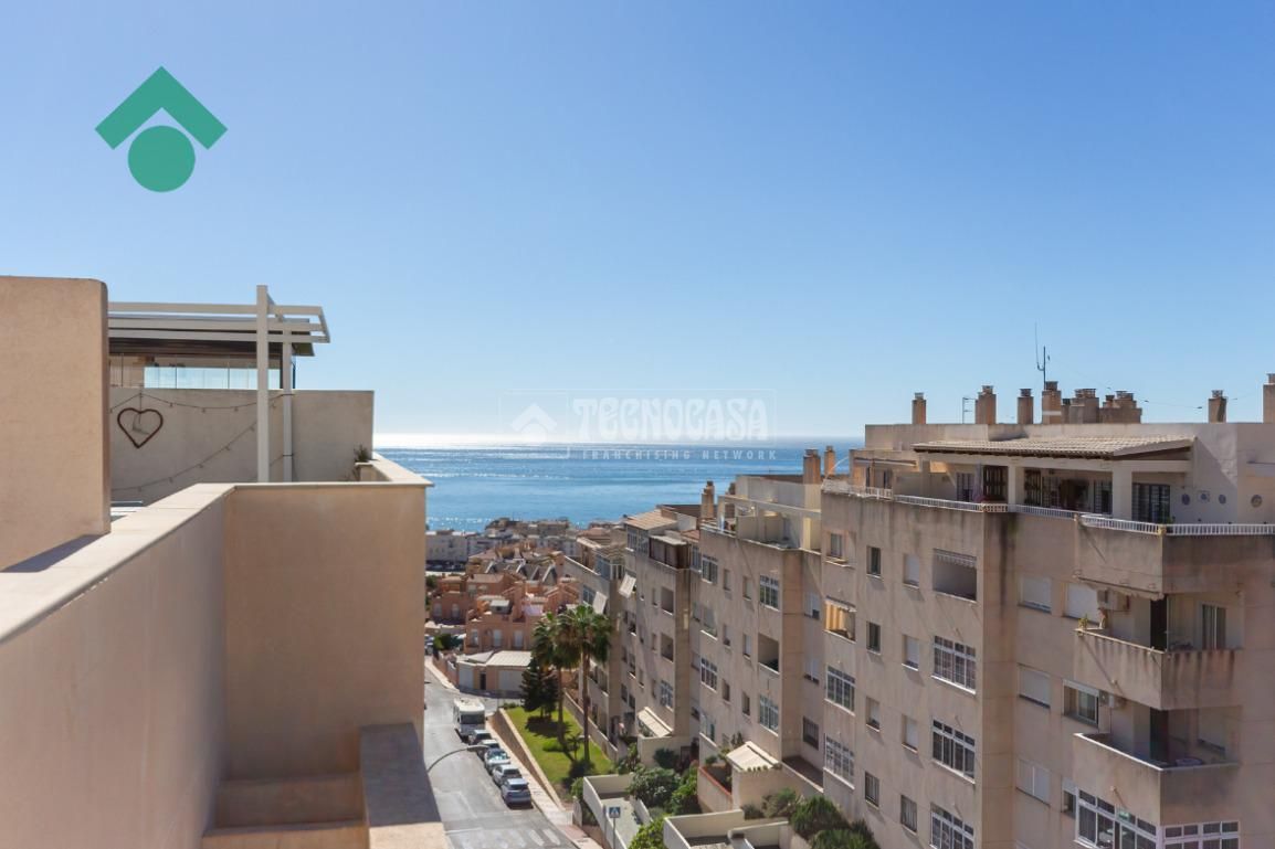 Vista exterior de Piso en venta en Rincón de la Victoria