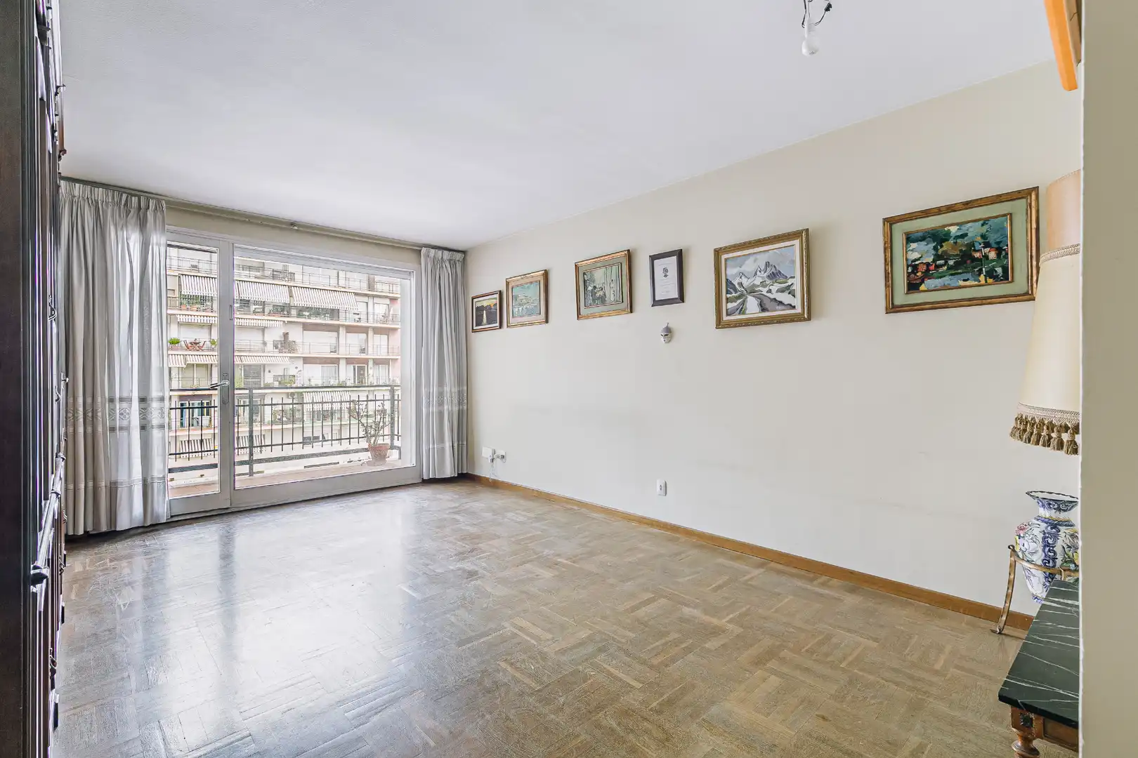 Flat with terrace for sale in Gran Via de Carles III, imagen 4