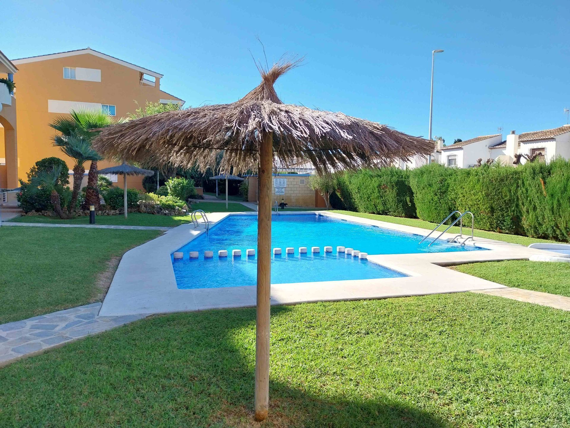 Swimming pool of Apartment for sale in Jávea / Xàbia  with Air Conditioner, Heating and Terrace