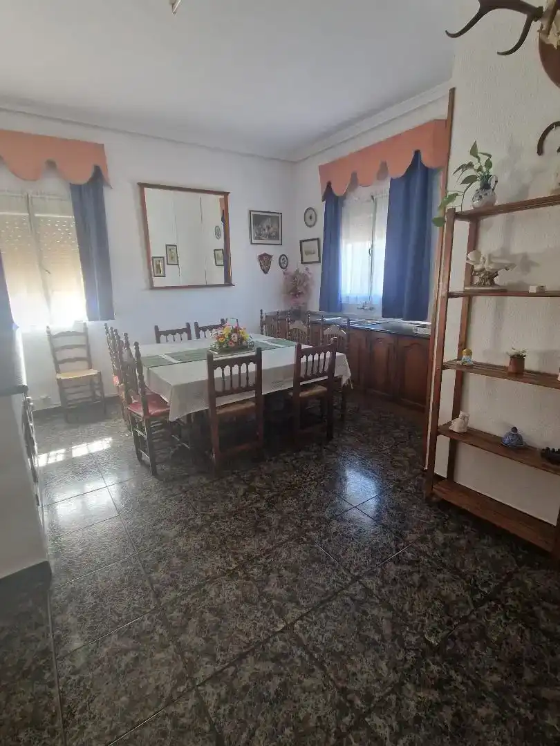 Menjador de Finca rústica en venda en Andújar amb Aire condicionat, Piscina i Balcó