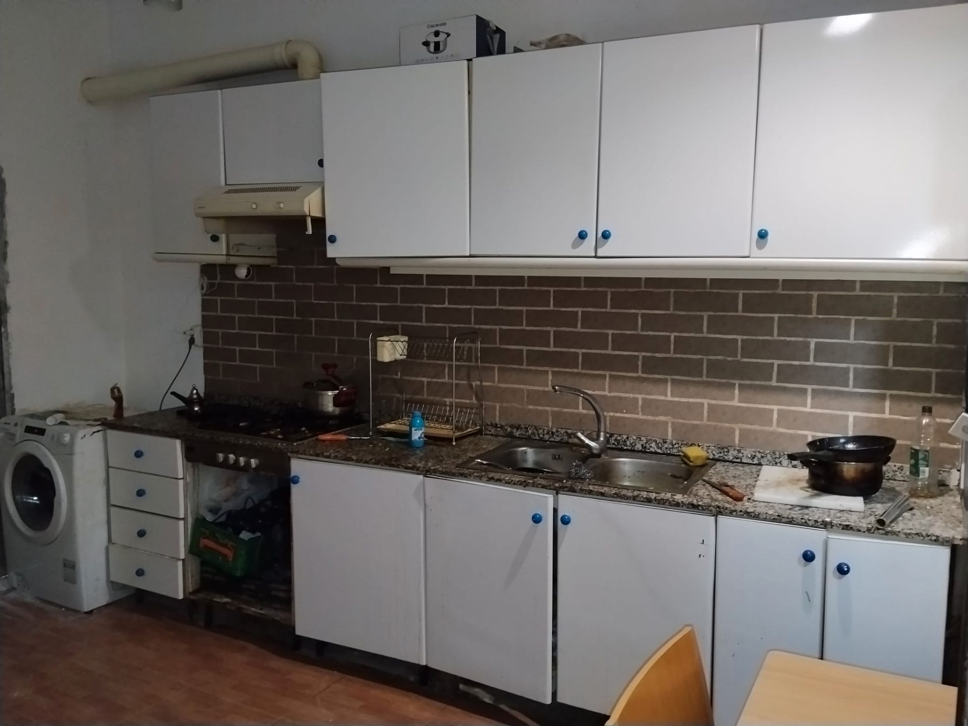 Cuina de Local en venda en  Valencia Capital amb Aire condicionat i Moblat