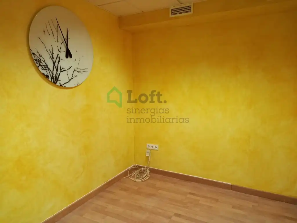 Bedroom of Office for rent in Badajoz
