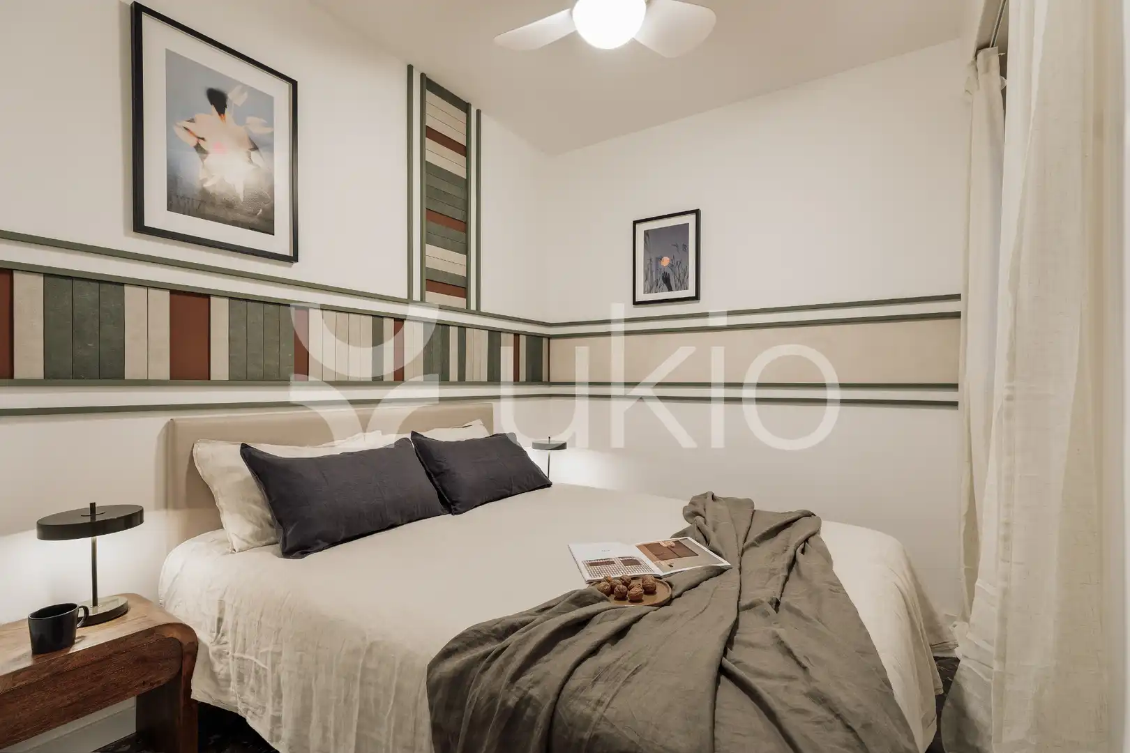 Dormitori de Apartament de lloguer en Barcelona amb Aire condicionat, Calefacció i Moblat