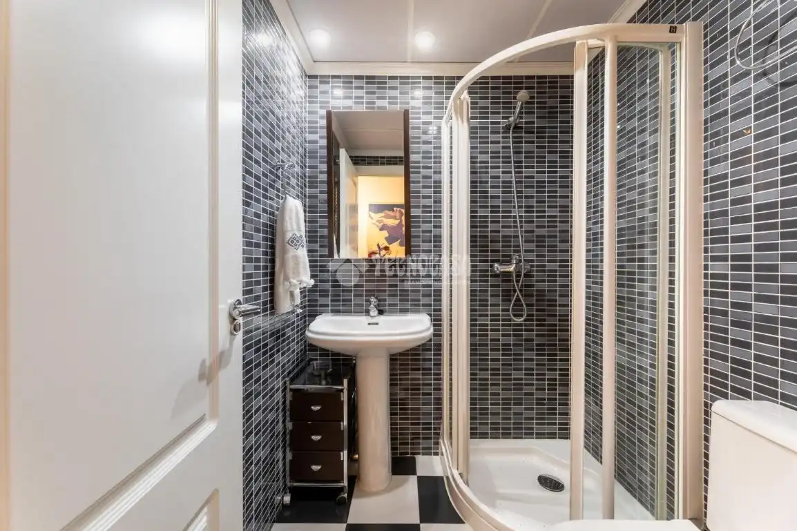 Badezimmer von Wohnung zum Verkauf in Las Rozas de Madrid mit Abstellraum