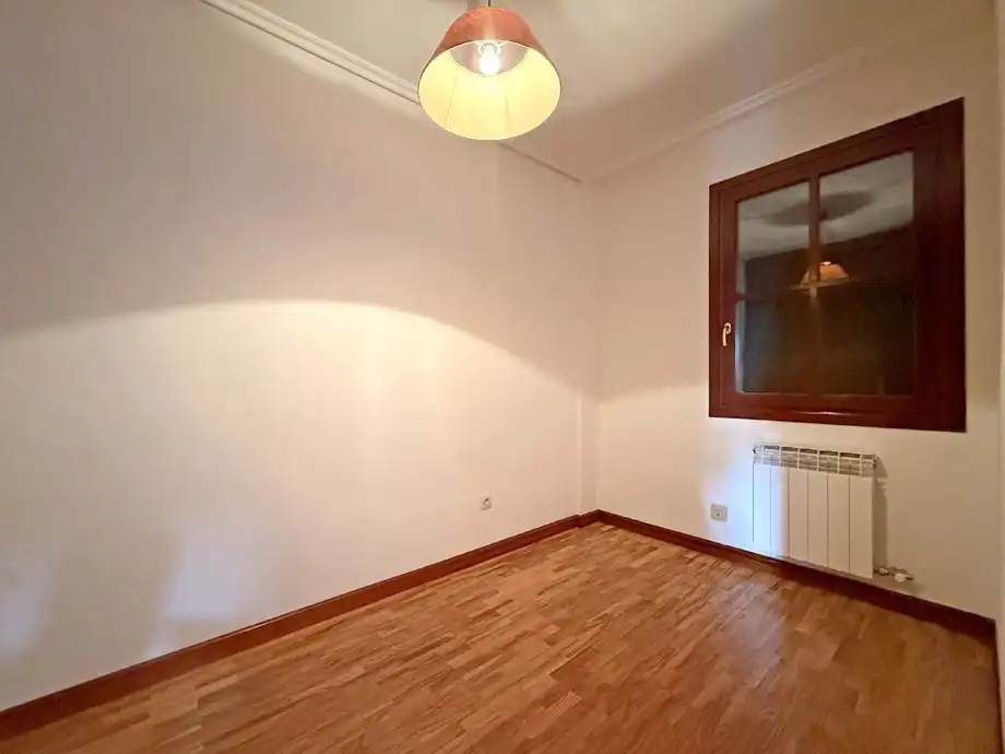 Habitación de Casa o chalet en venta en Legutio con Calefacción