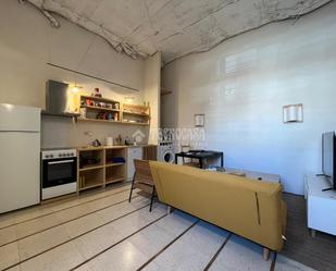 Living room of Flat for sale in  Madrid Capital