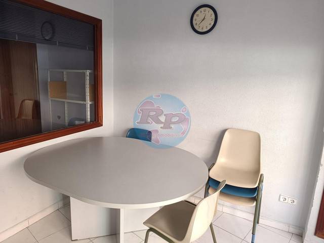 Local comercial en Alquiler en Trobajo del Camino