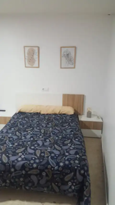 Schlafzimmer von Loft zum Verkauf in Marín mit Möbliert, Waschmaschine und Mikrowelle