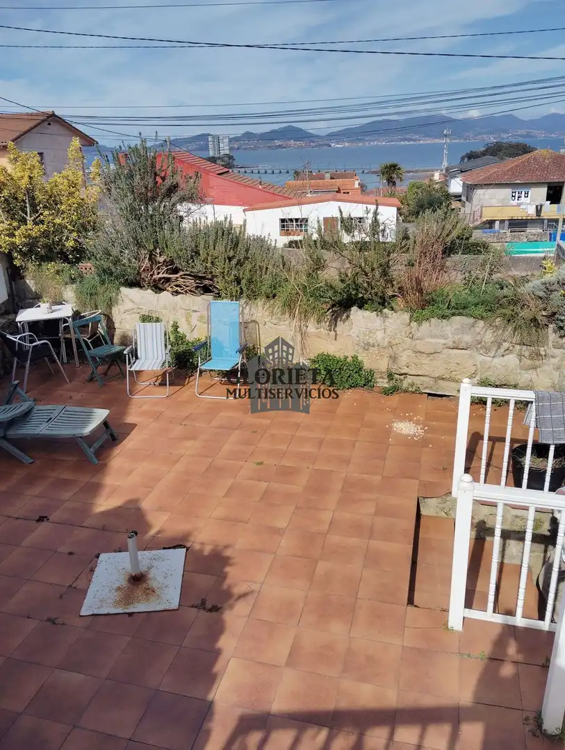 Terrassa de Casa o xalet en venda en Vigo  amb Calefacció, Parquet i Terrassa