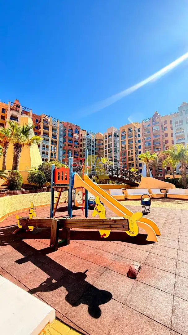 Vista exterior de Apartament en venda en Cartagena amb Aire condicionat, Terrassa i Piscina