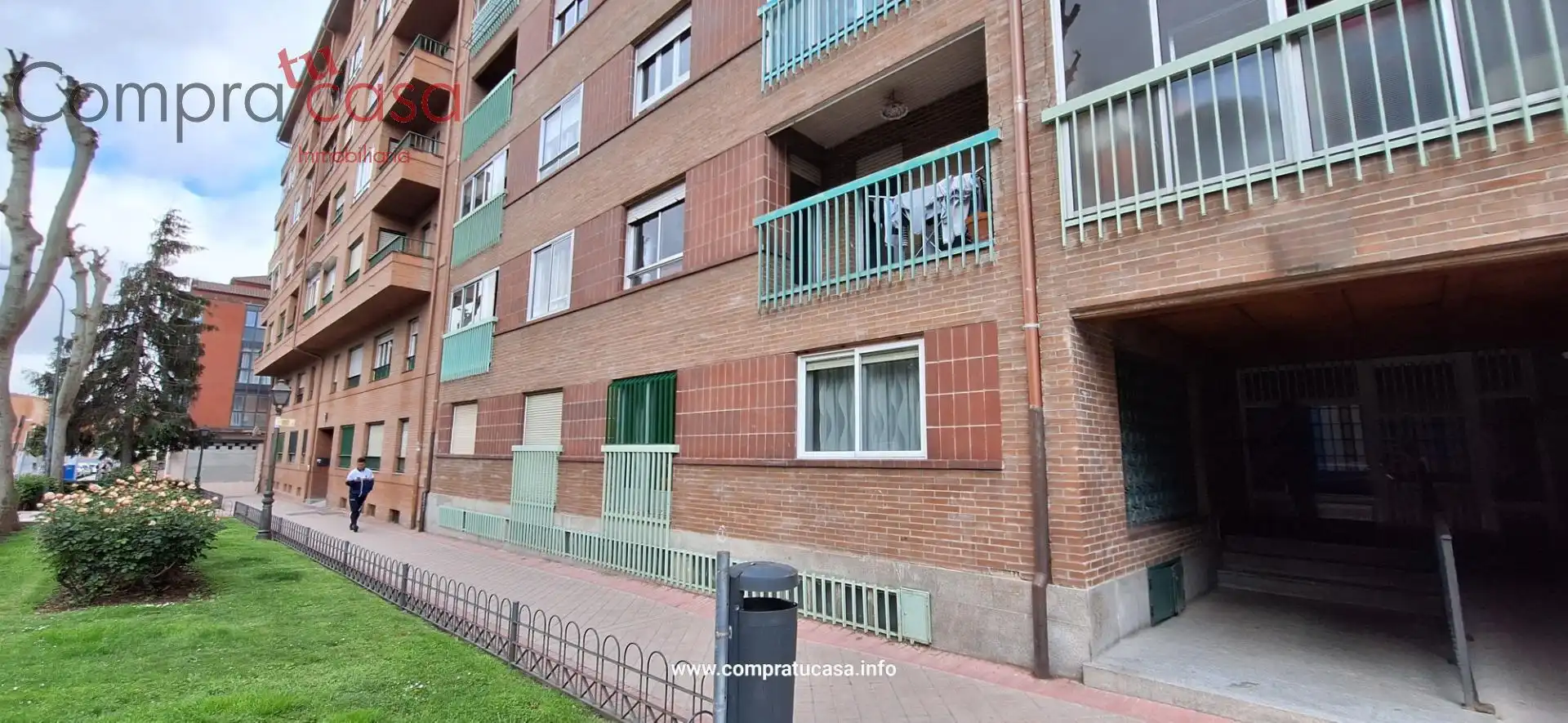 Vista exterior de Pis en venda en Segovia amb Calefacció, Jardí privat i Terrassa
