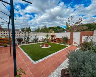 Jardí de Casa o xalet en venda en Arroyomolinos (Madrid) amb Aire condicionat, Calefacció i Parquet