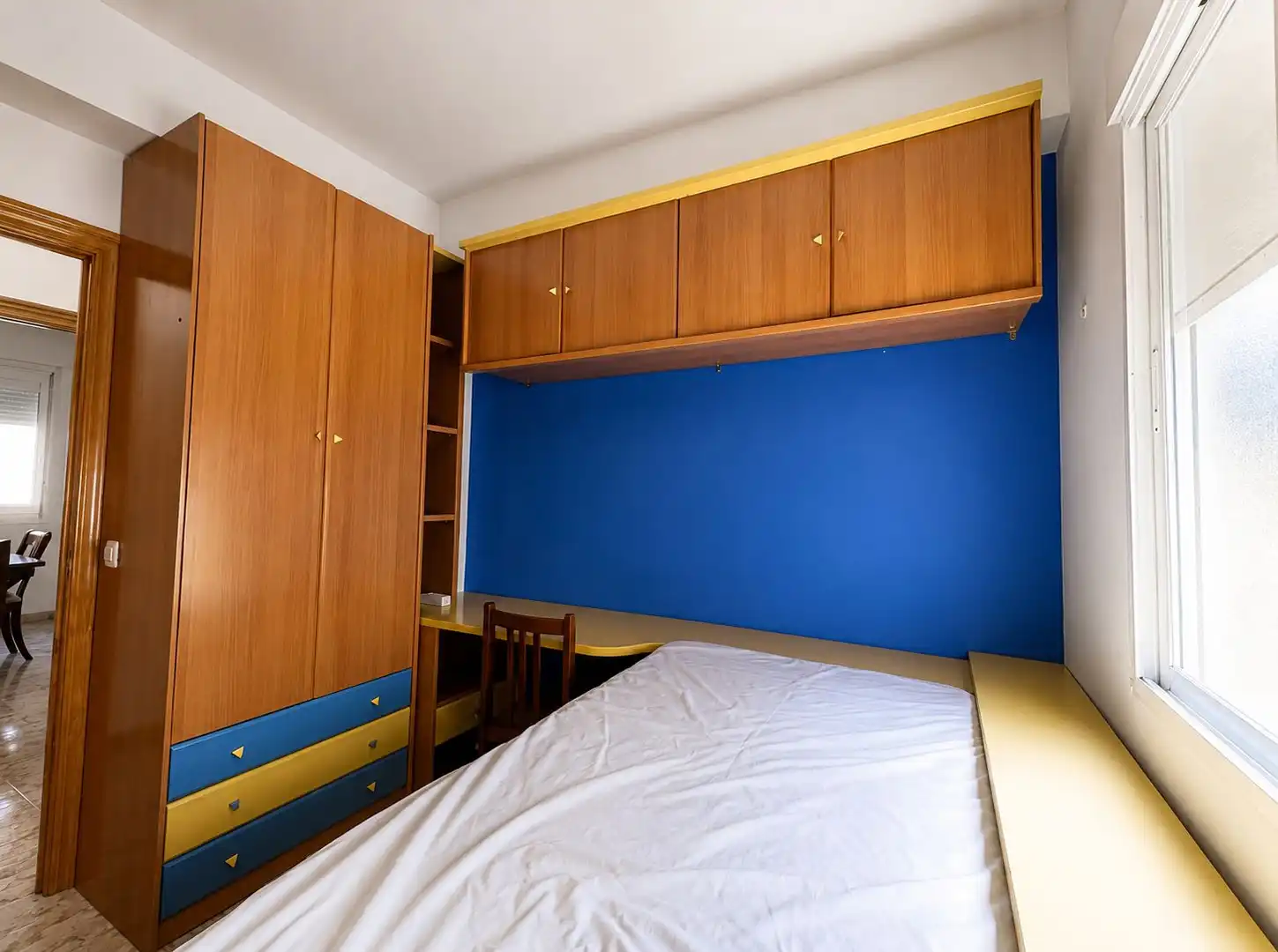 Bedroom of Flat for sale in Granada  with Air Conditioner, Heating and Furnished