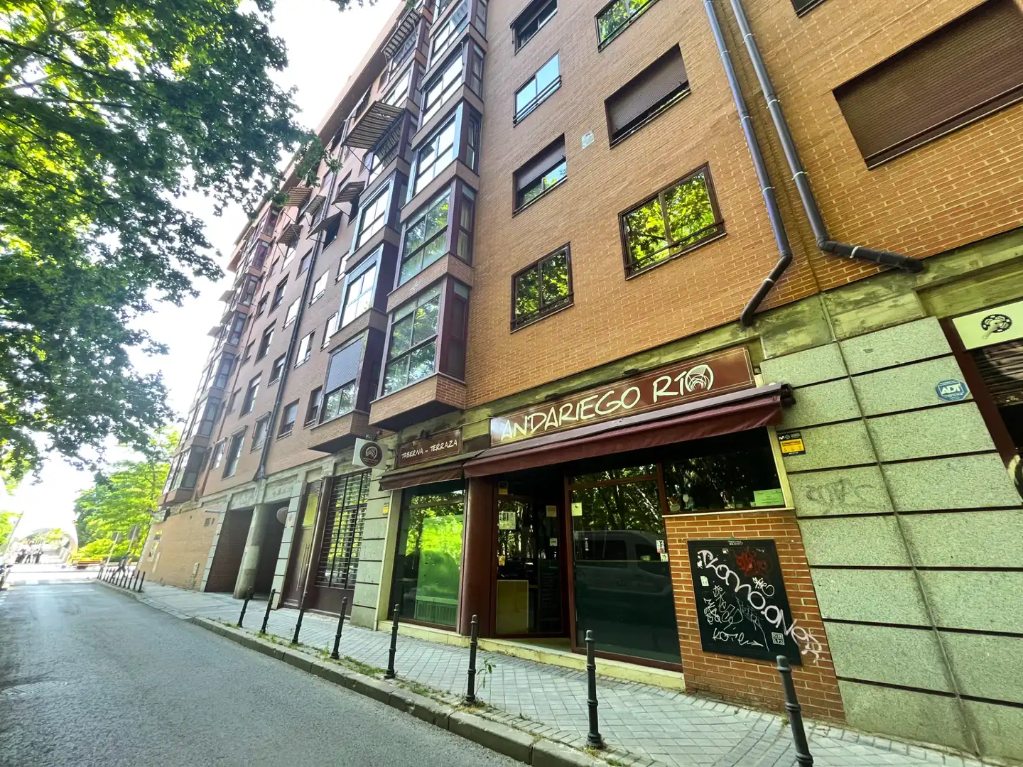 Gewerbefläche zum Verkauf in Paseo de las Yeserías