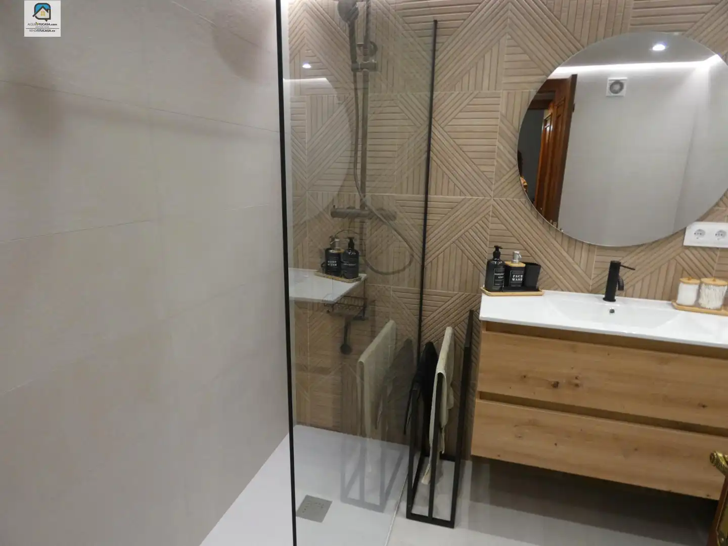 Bathroom of Flat for rent in Palencia  with Furnished