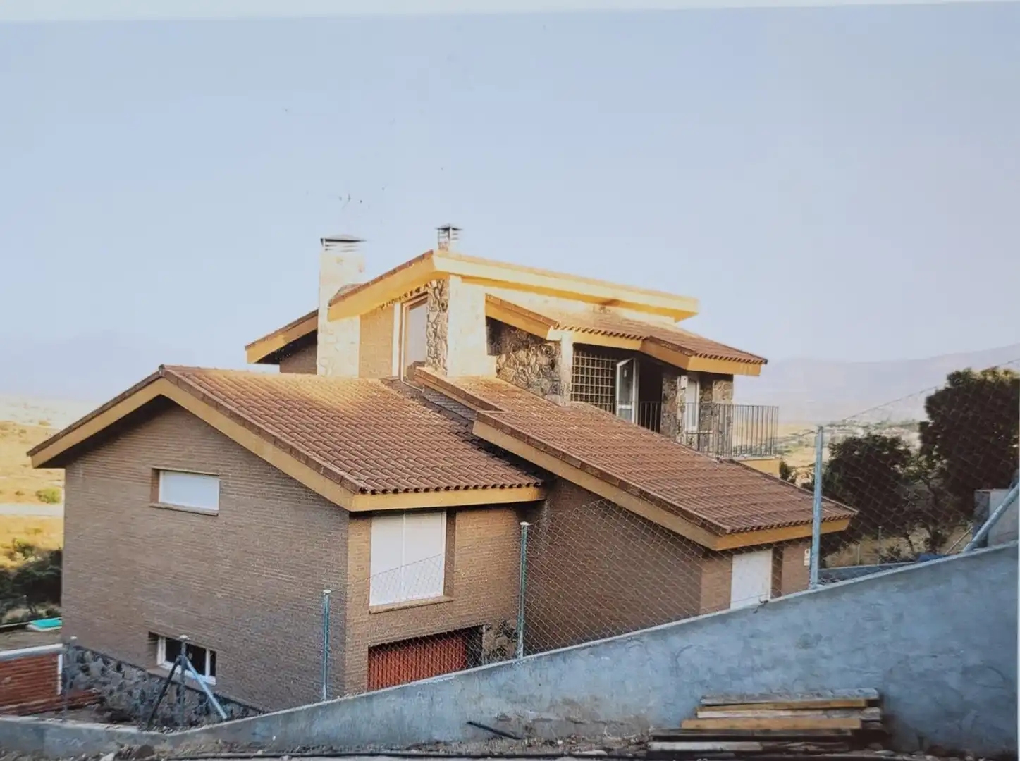 Vista exterior de Casa o xalet en venda en Venturada amb Aire condicionat, Calefacció i Jardí privat