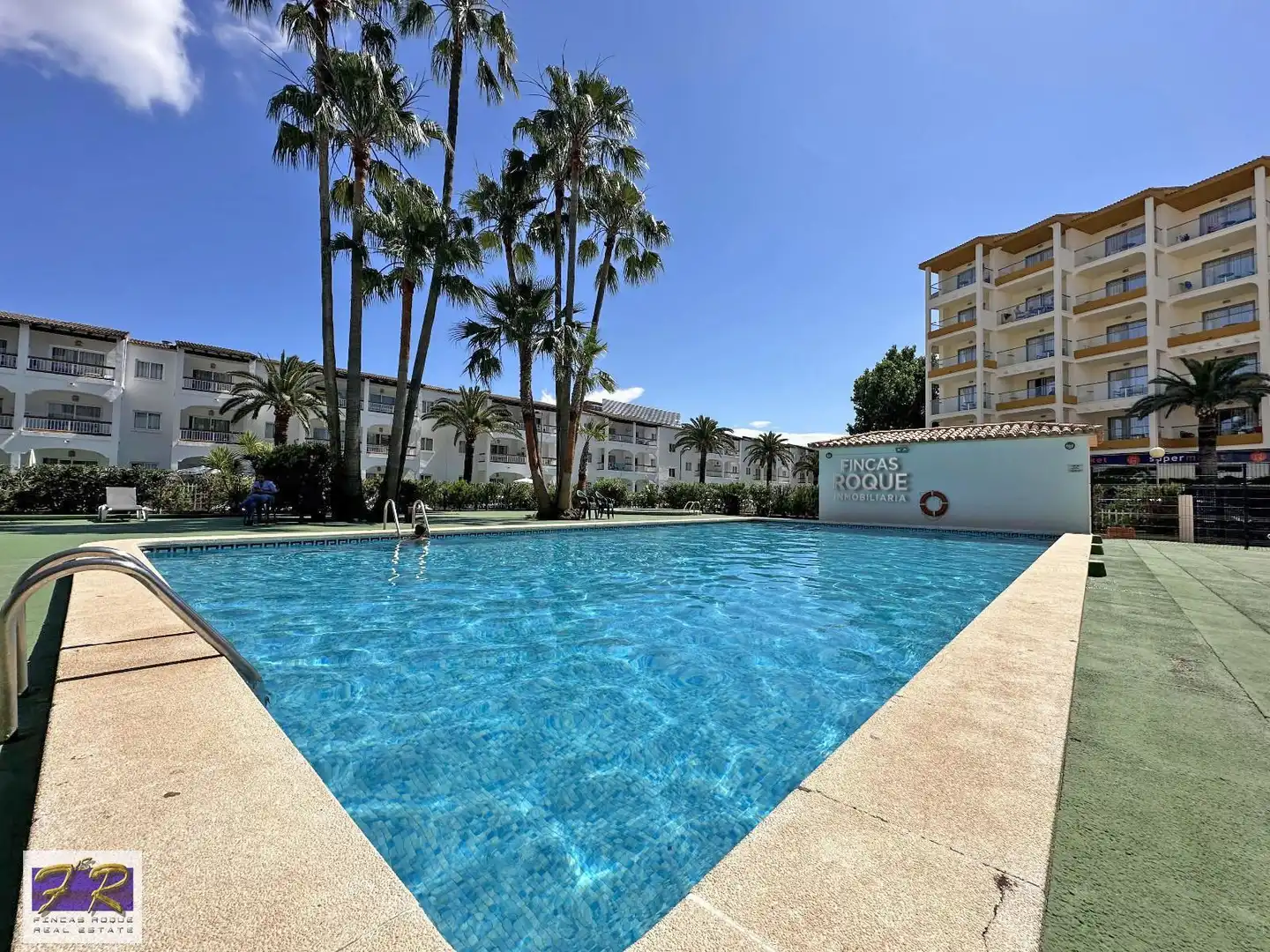 Piscina de Piso en venta en Alcúdia con Aire acondicionado, Terraza y Piscina