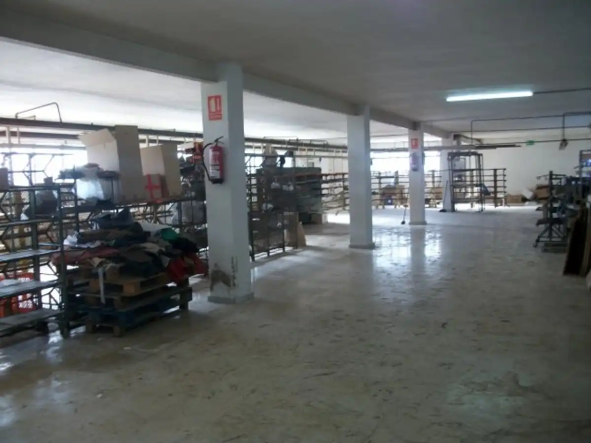 Industrial building for sale in Monóvar  / Monòver, imagen 2