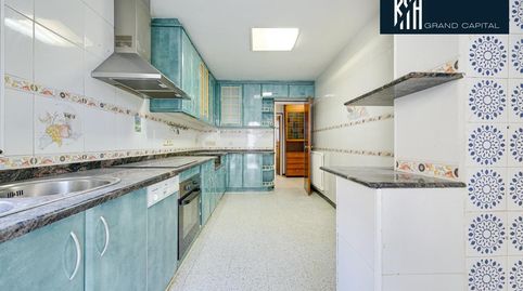 Foto 4 de Piso en venta en Carrer Carrer Manuel de Falla, Veïnat, Salt