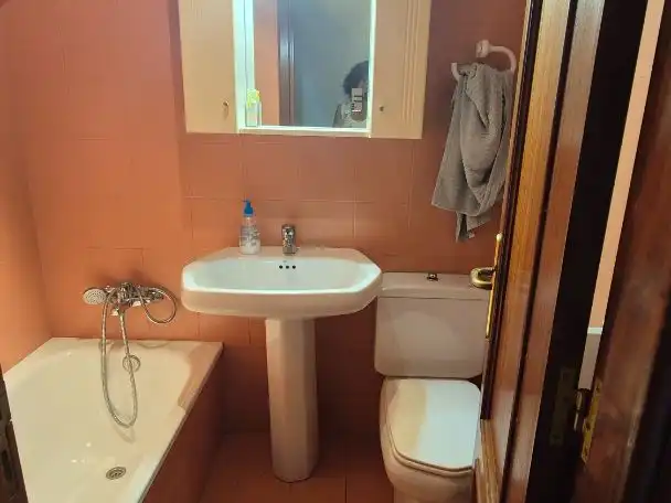 Bathroom of Flat for rent in Santander  with Balcony