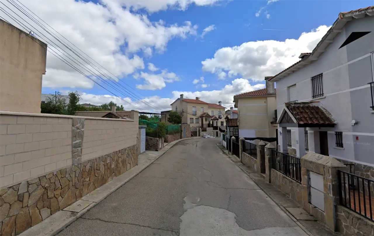 Vista exterior de Casa adosada en venda en Nombela amb Traster