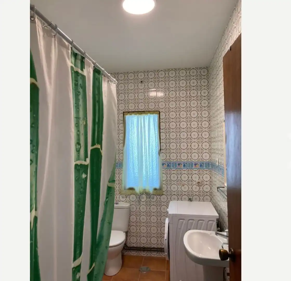 Baño de Ático de alquiler en Ciudad Real con Terraza