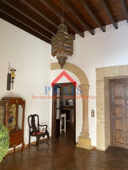 Houses for sale in Utrera  with Air Conditioner, Terrace and Storage room