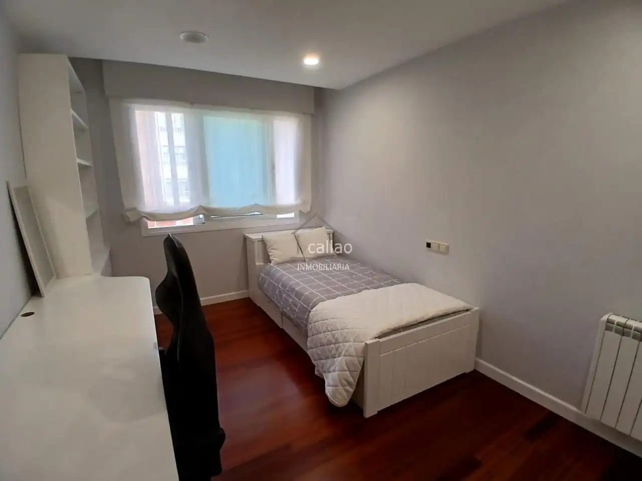 Bedroom of Flat for rent in Ferrol  with Heating, Storage room and Furnished
