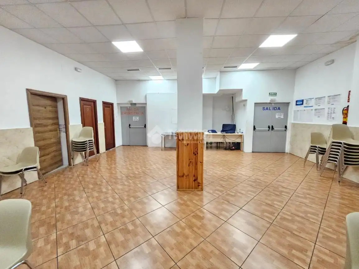 Local en venta en Carabanchel