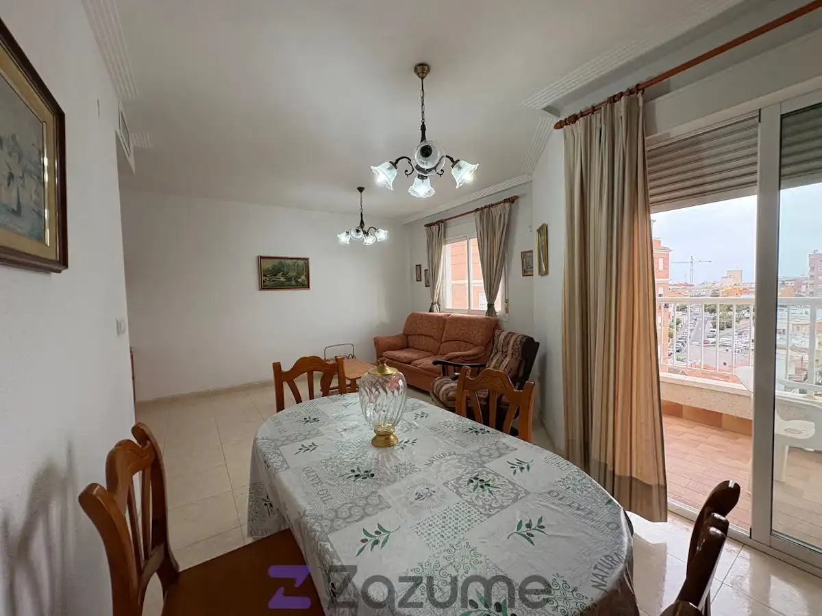 Comedor de Piso de alquiler en Torrevieja con Aire acondicionado, Calefacción y Terraza
