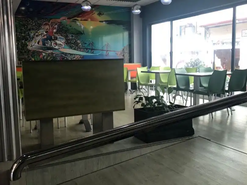 Local en venta en Vigo  con Calefacción, Parquet y Terraza