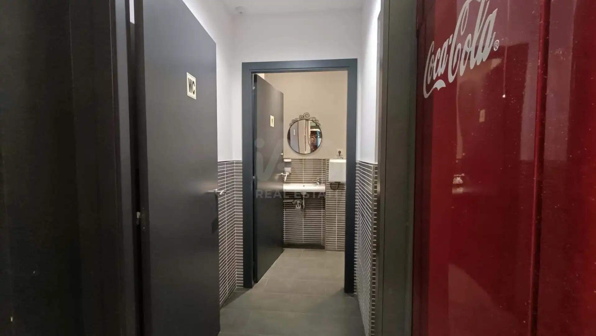 Bathroom of Commercial properties for rent in Sant Pere de Ribes