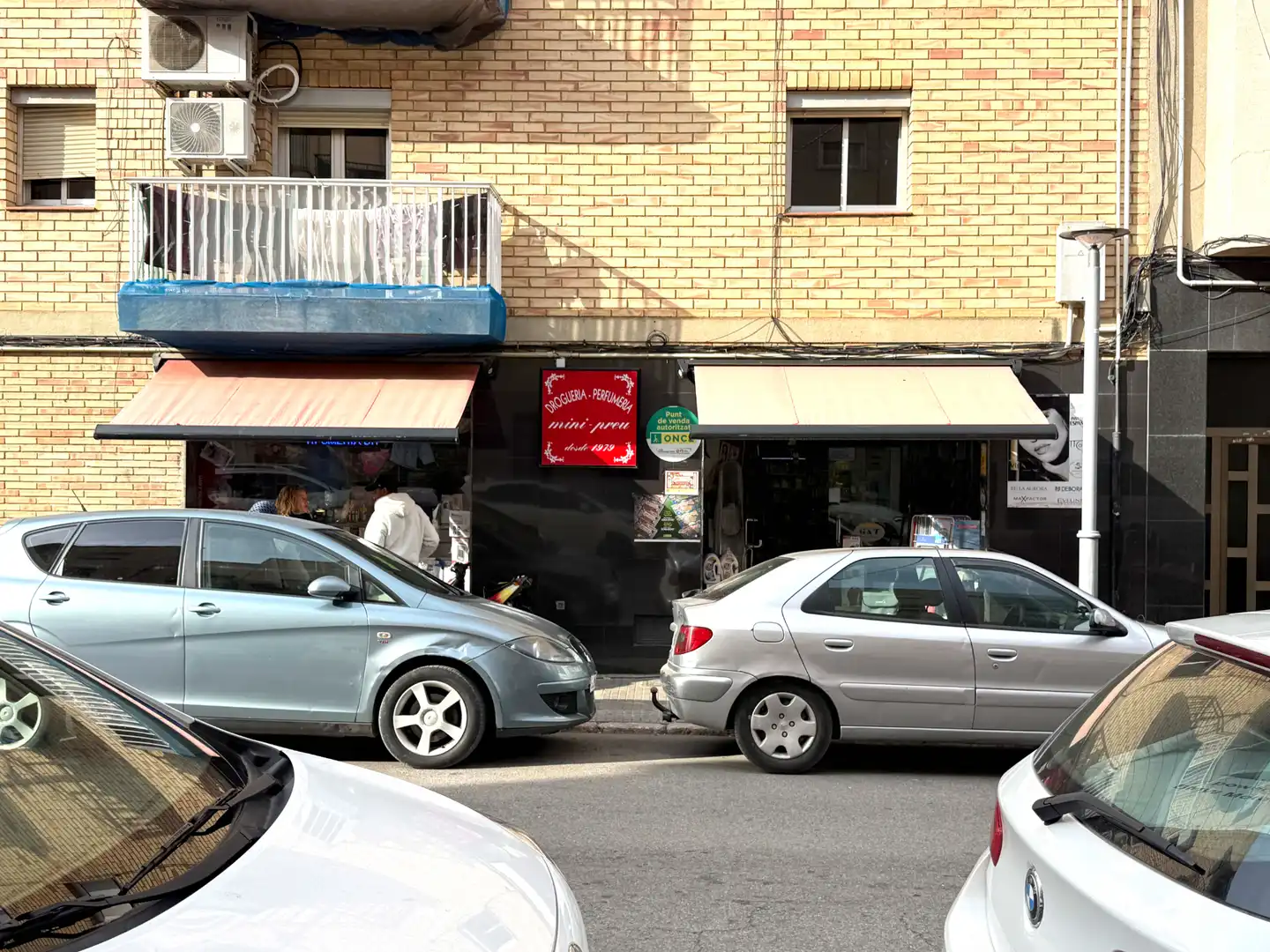 Local comercial en venda a Carrer Vint-i-u 54, imagen 3