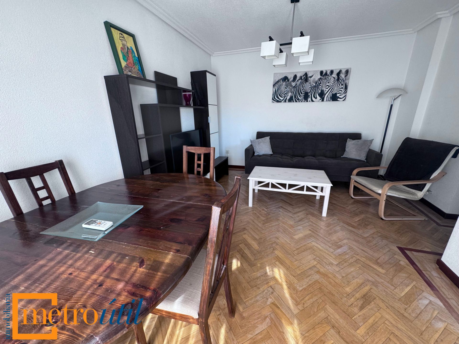 Living room of Attic for sale in Salamanca Capital  with Air Conditioner, Heating and Parquet flooring