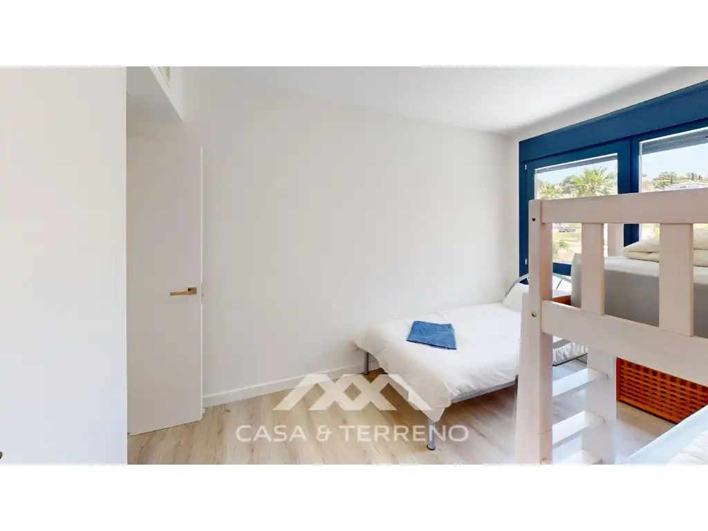 Dormitori de Apartament en venda en Vélez-Málaga amb Aire condicionat i Piscina comunitària