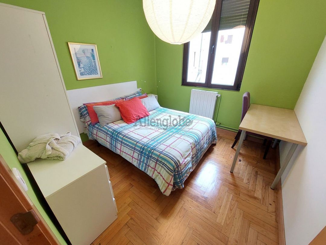 Flat to rent in Avenida Torrelavega, Fozaneldi - Tenderina
