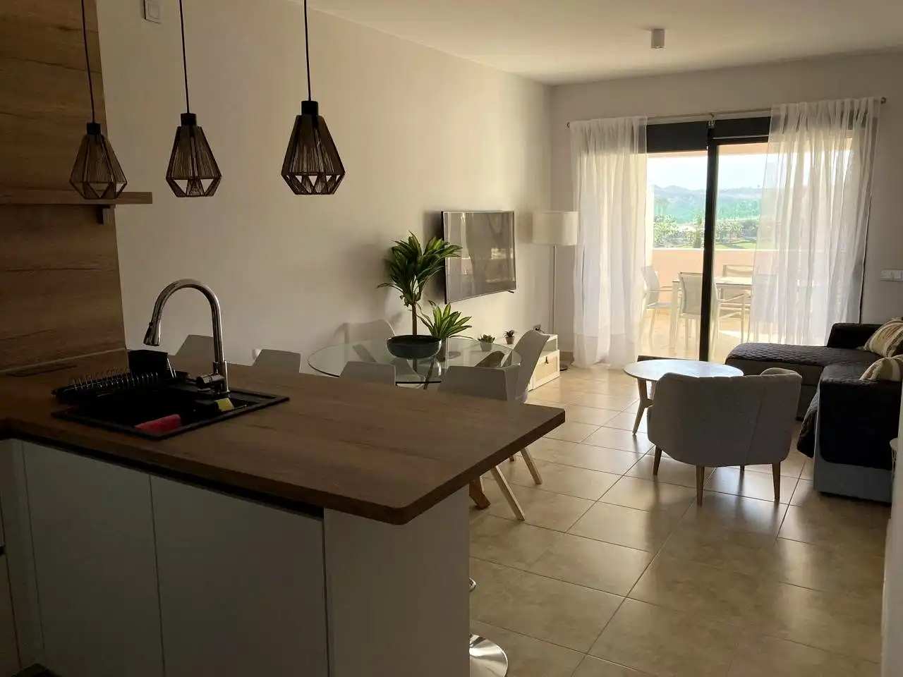 Wohnung zur Miete in Del Mulhacén, Golf Valle Este