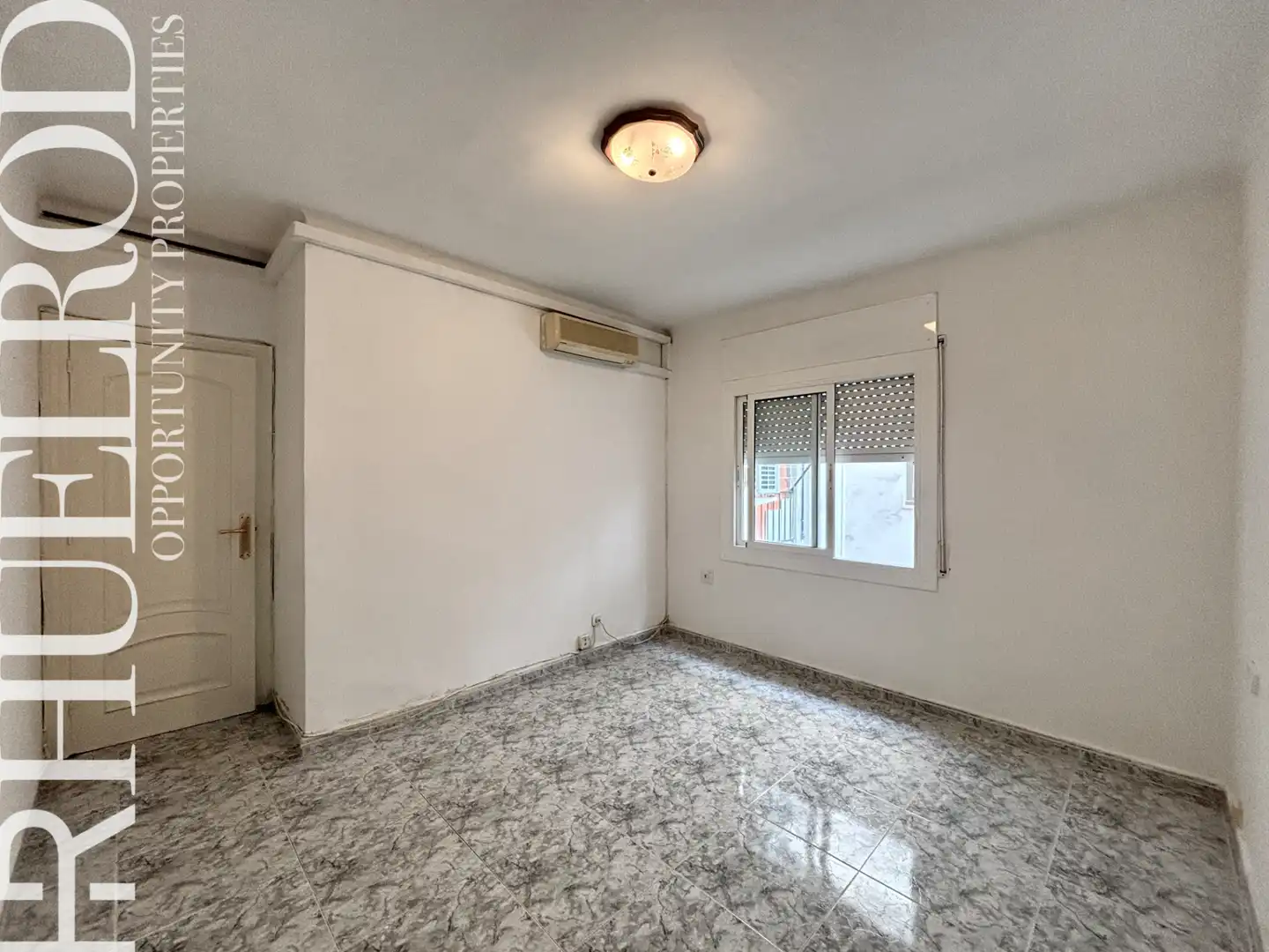 Bedroom of Flat for sale in Mataró  with Air Conditioner, Heating and Terrace