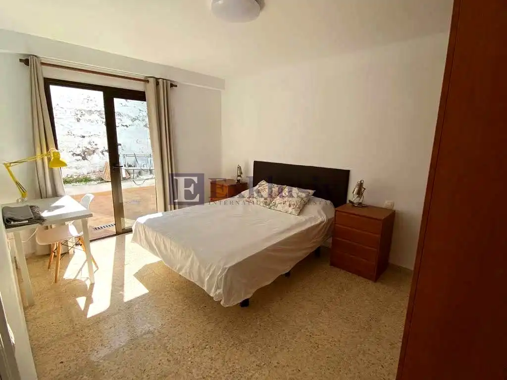 Schlafzimmer von Erdgeschoss zur Miete in Puerto de la Cruz mit Privatgarten, Terrasse und Möbliert