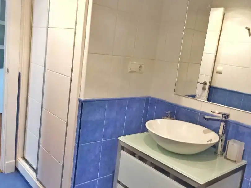 Badezimmer von Einfamilien-Reihenhaus zum Verkauf in Vícar mit Klimaanlage und Terrasse