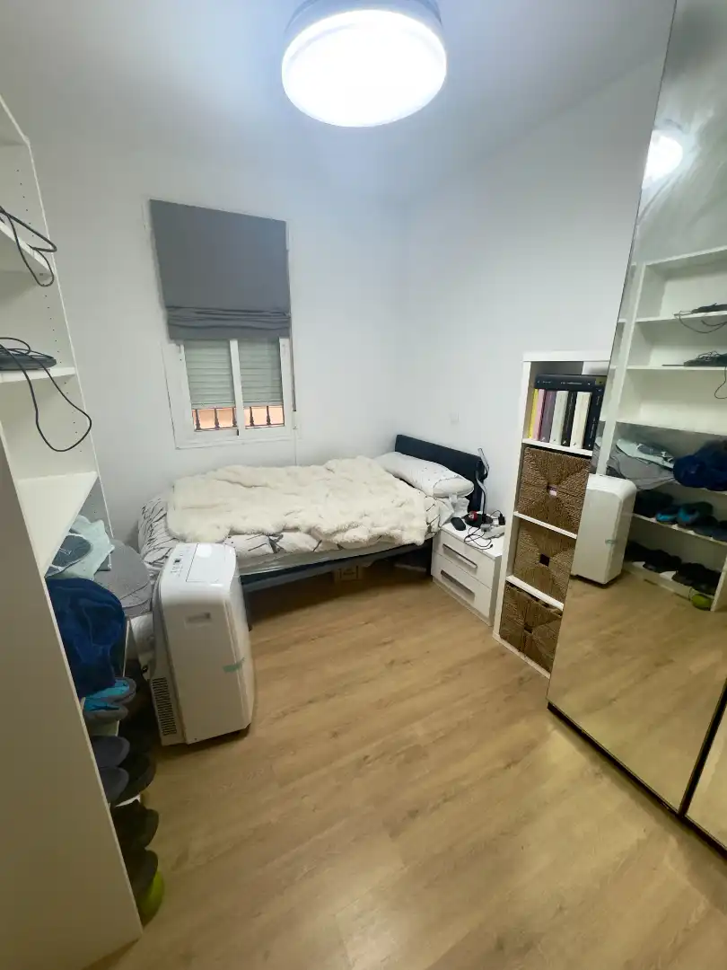 Habitación de Planta baja en venta en Madrid con Calefacción
