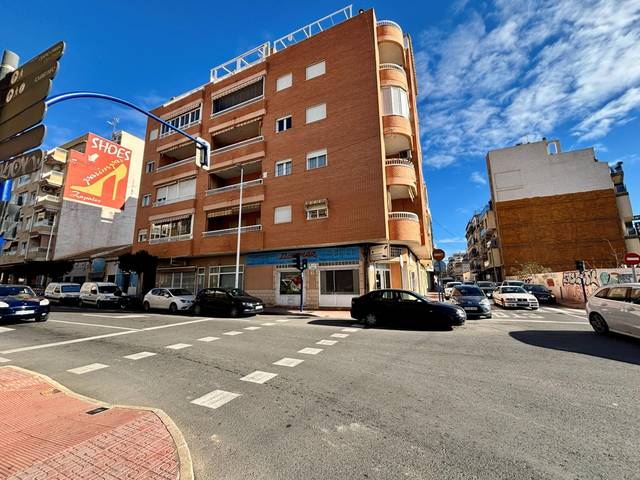 Apartamento en Venta en Calle VILLA MADRID en Parque de las Naciones