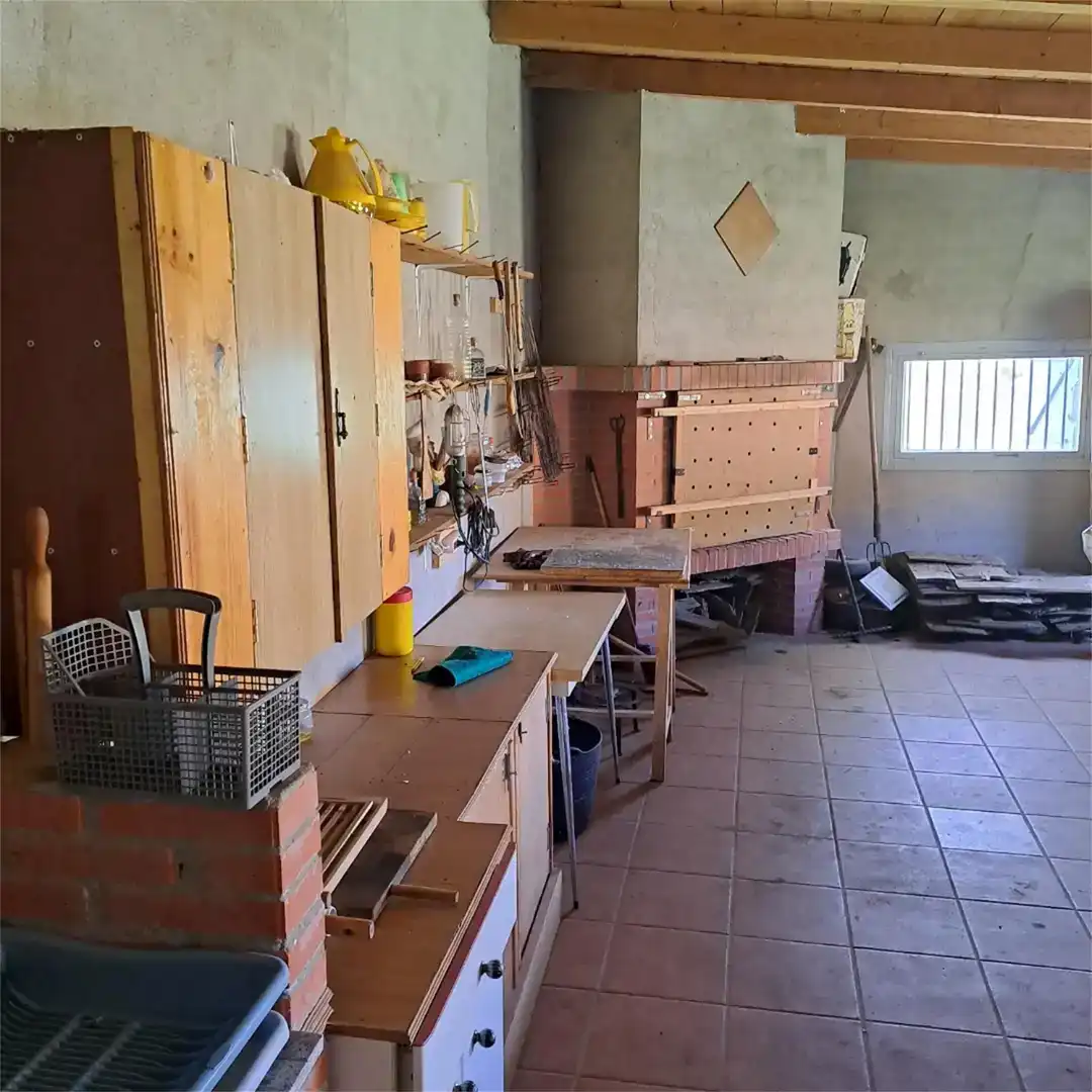 Cuina de Finca rústica en venda en Pozuelo del Páramo amb Moblat